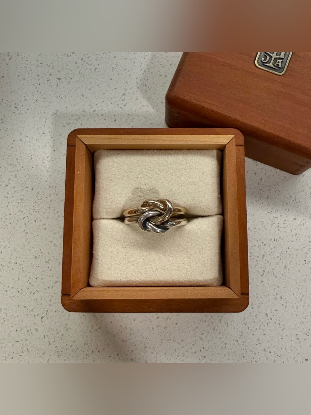 James Avery Original Lovers' Knot Ring 14K Yellow Gold Sterling Silver size 7.5